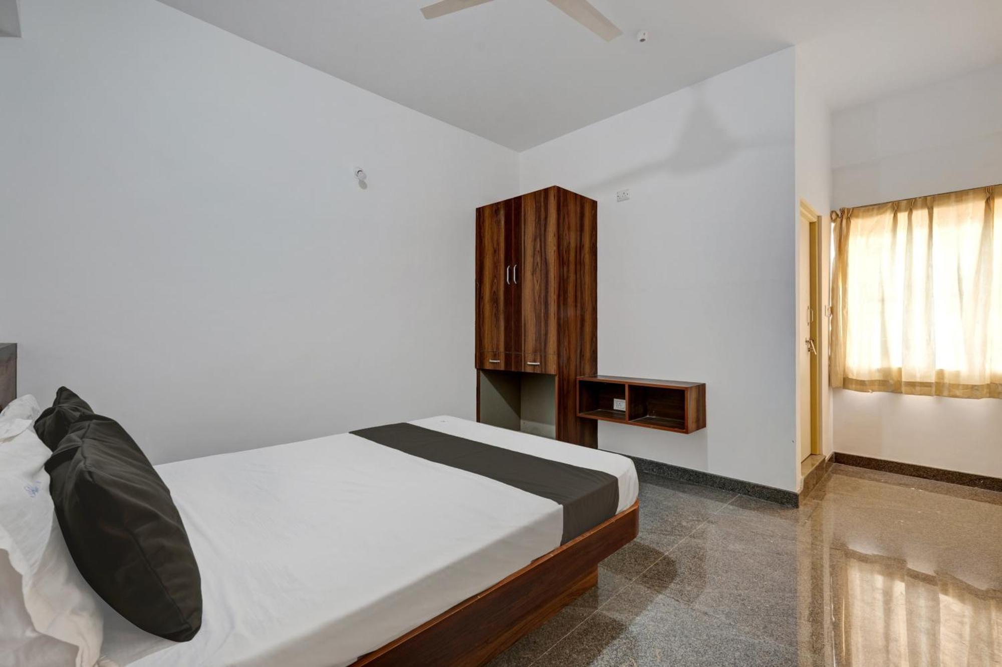 Oyo Hotel Bungalow Inn Lodging & Boarding Bengalúr Exteriér fotografie