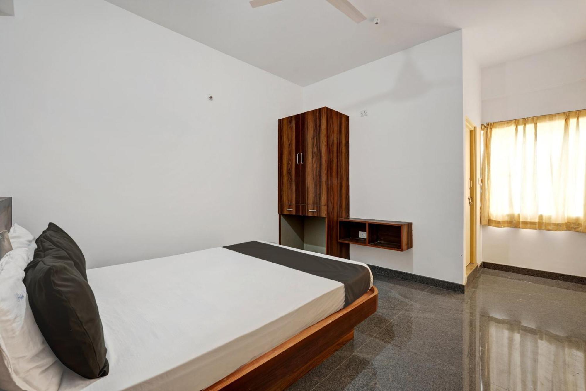 Oyo Hotel Bungalow Inn Lodging & Boarding Bengalúr Exteriér fotografie